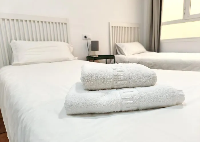 Flats Friends Nave Valence