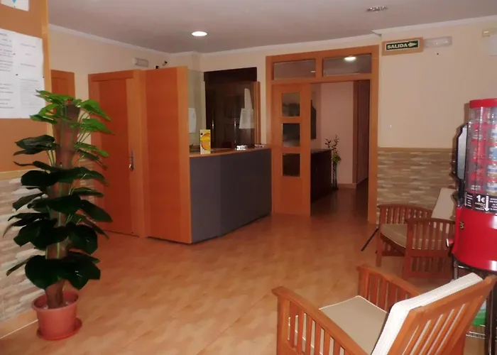 ホスタル アバストス バレンシア