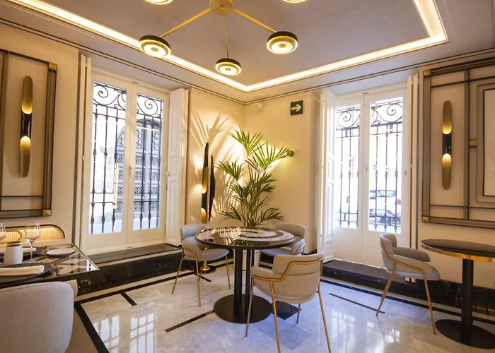 Hotel Myr Palacio Vallier 5*