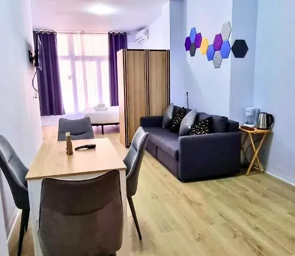 Apartahotel Ynfinity 3*