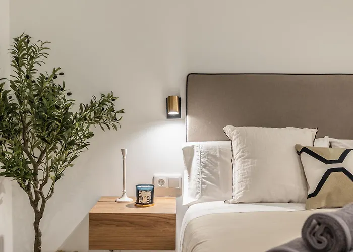 Deluxe - Aiora Βαλένθια