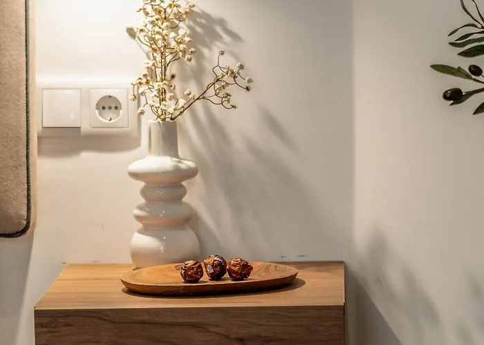 Deluxe - Aiora Βαλένθια