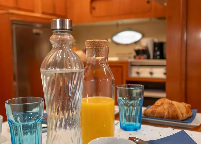 Bateau-hôtel Master&commander *