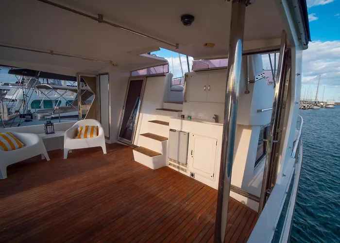 Bateau-hôtel Master&commander *