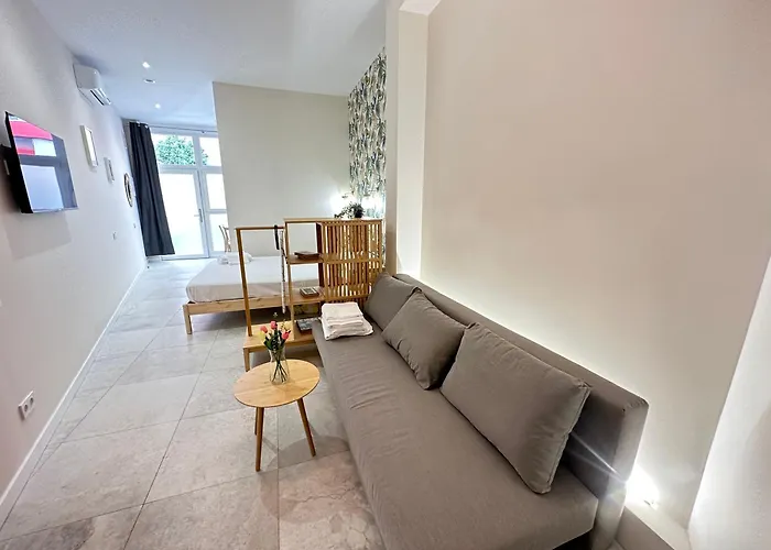 아파트 Calma Lofts