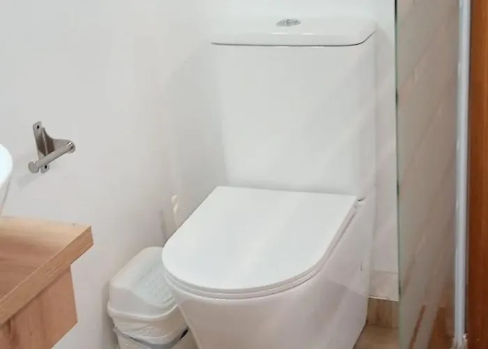 Y Suite. Upv, Uv Y Playa Πανσιόν *