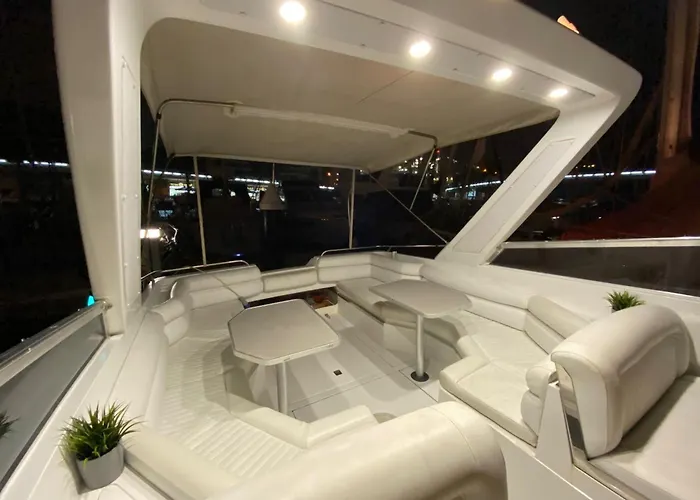 Alojamiento En Barco Voralamar * ולנסיה