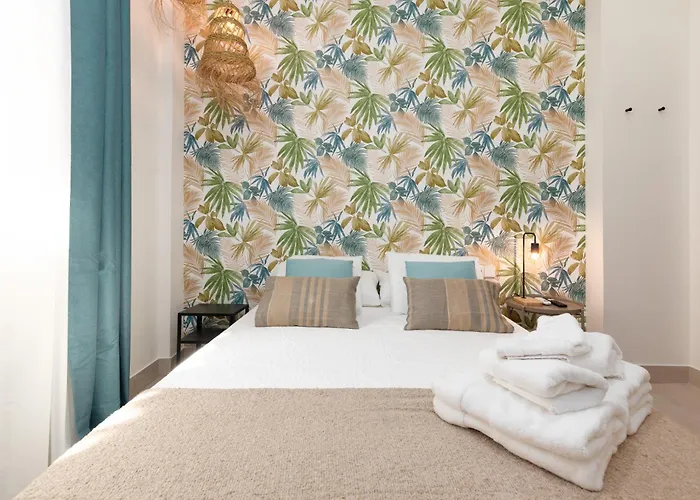 Con Piscina Y Terraza 아파트