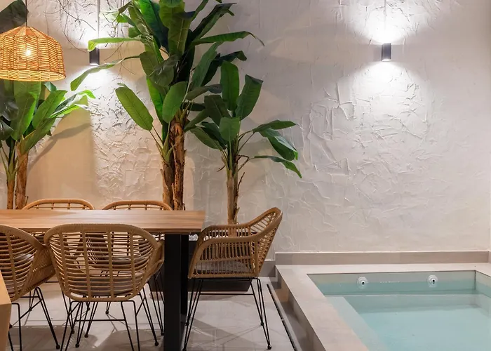 Con Piscina Y Terraza 아파트