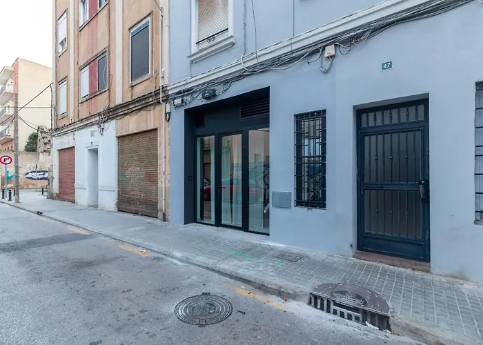 Con Piscina Y Terraza *