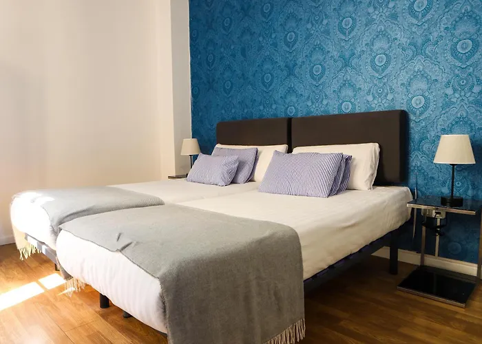 Luxury - Malvarrosa * فالنسيا