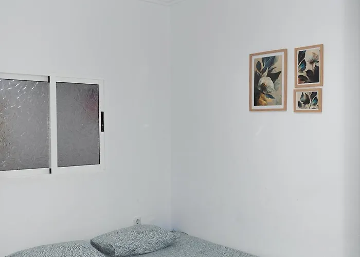 Bright With Balcony Between & Center 6p Apartamento *