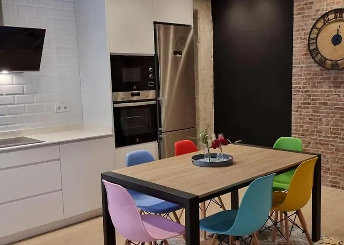 Late Checkout 14 H Free Netflix Tv Valence