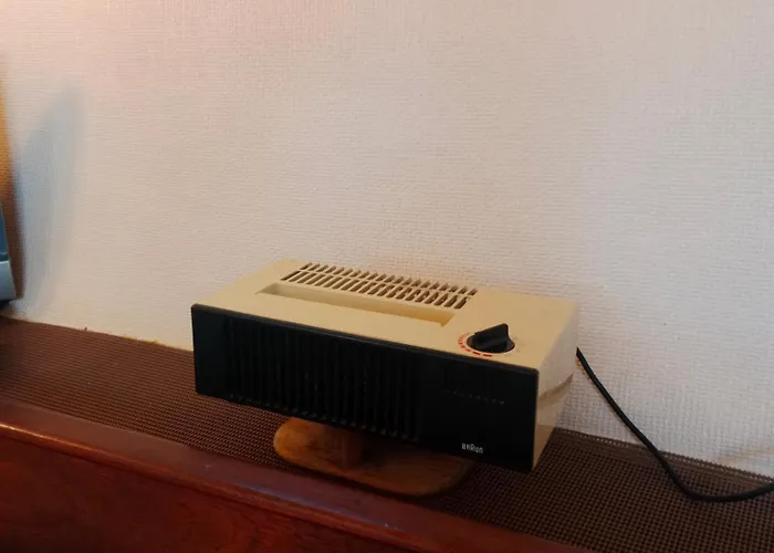 Velero Whimsy بوتيل