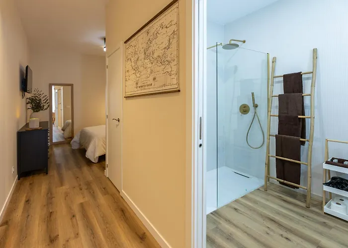 Pivote Flats - Marina B