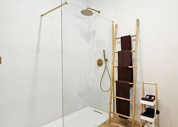 Pivote Flats - Marina B