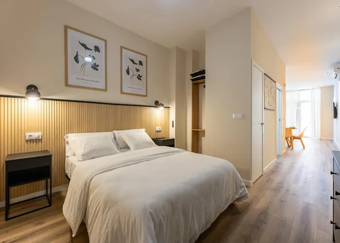 아파트 Pivote Flats - Marina B