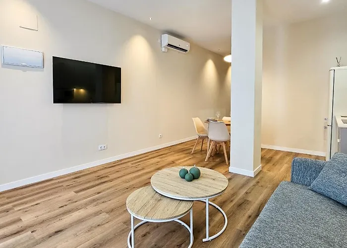 Pivote Flats - Marina B * Βαλένθια