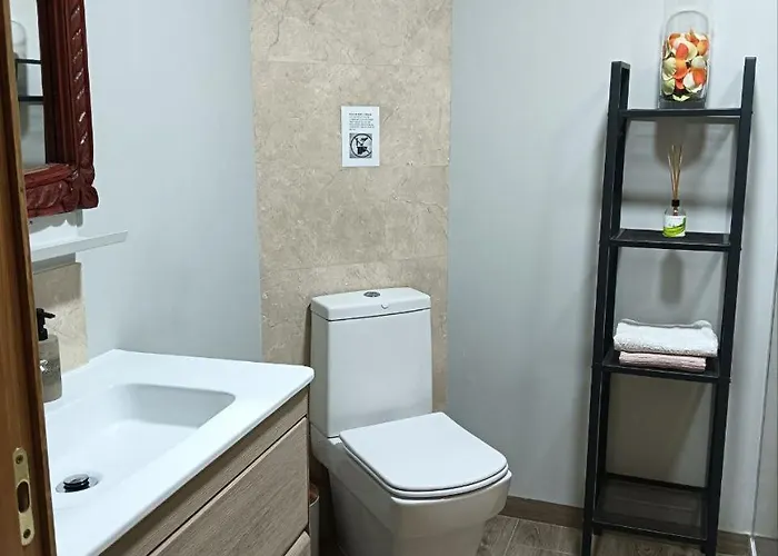 Loft In Ehemaligem Fischer Haus شقة فالنسيا