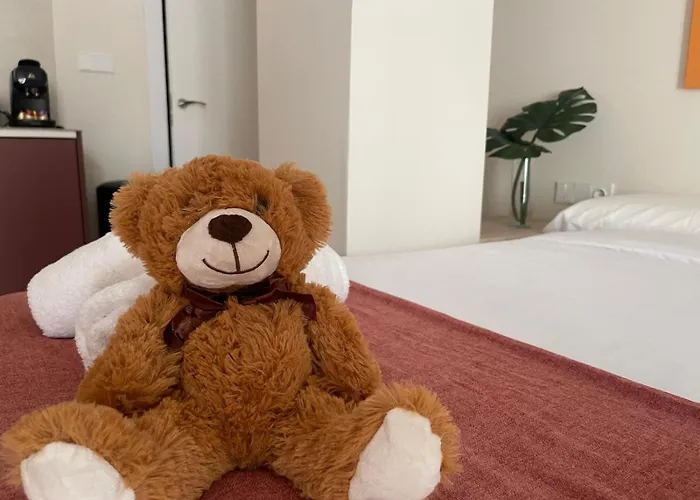 Osito Hub - Pintor Nicolau * Βαλένθια