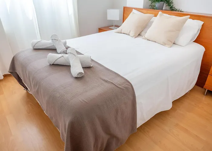 Luxotica Gardens * فالنسيا