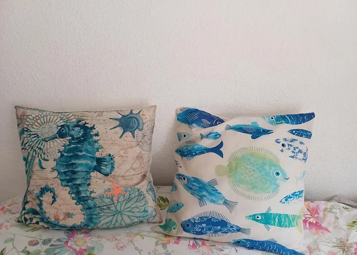 Arts And Sciens Museum/beach *