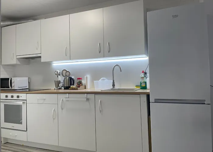 Piso Tranquilo Y Luminoso En 아파트 *