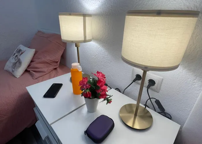 아파트 Piso Tranquilo Y Luminoso En 발렌시아