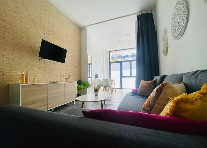 Flat For Family & Groups * فالنسيا