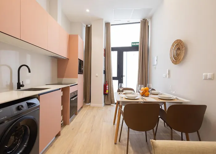 Florit Flats - The Trafalgar Iii