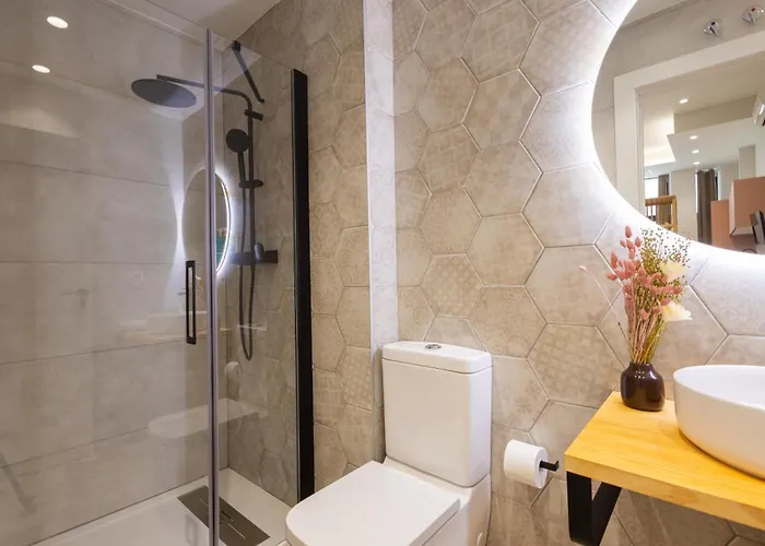 Florit Flats - The Trafalgar Iii