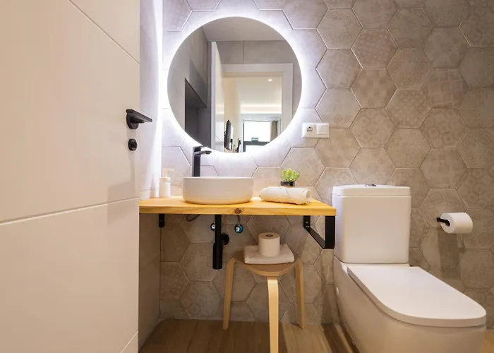 Florit Flats - The Trafalgar Iii *