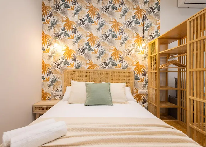 Florit Flats - The Trafalgar Iii Apartment *