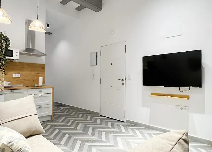 Encantador Vigas De Madera Apartment