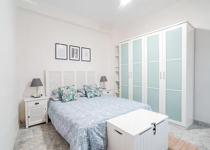 Cisneros Flat * فالنسيا