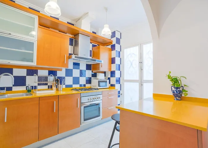 شقة Cisneros Flat *