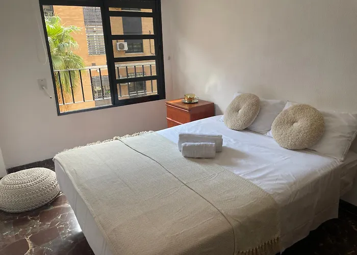 Habitacion Cerca Del Centro De 홈스테이 *