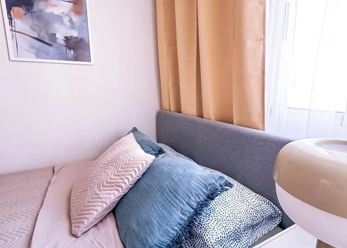 Апартаменты Aiora *