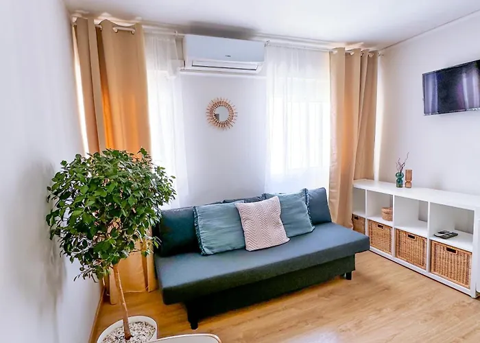 Апартаменты Aiora *