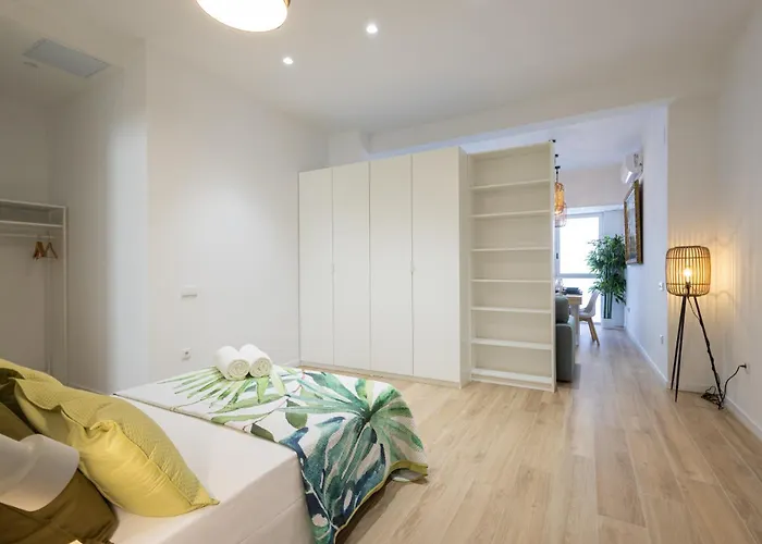 2 4 Pax, New Flat, Wifi Ac Apartment *