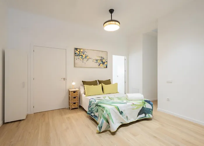 2 4 Pax, New Flat, Wifi Ac فالنسيا