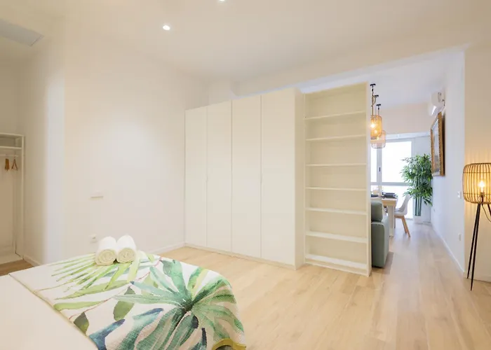 2 4 Pax, New Flat, Wifi Ac فالنسيا