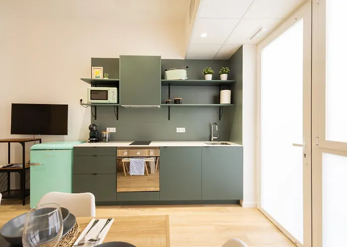 2 4 Pax, New Flat, Wifi Ac * فالنسيا