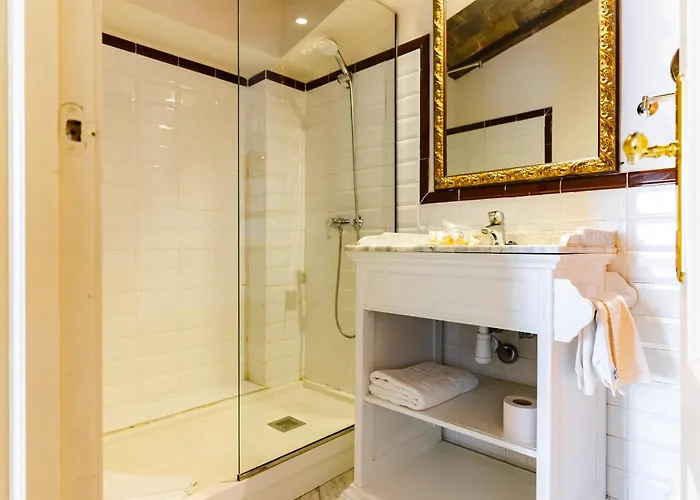 Отель Ad Hoc Monumental 1881 3*