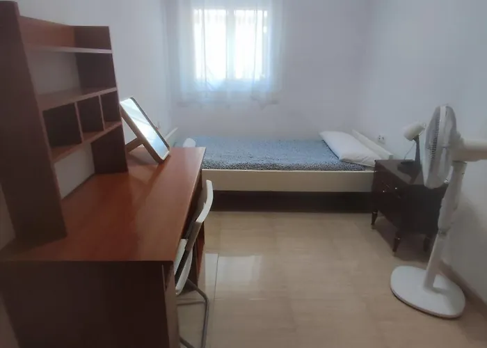 Planta Baja, Bien Comunicada, Cerca De La Playa Appartement *