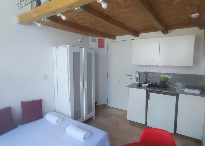 아파트 Loft Duplex Industrial Near The Sea + Bicicles