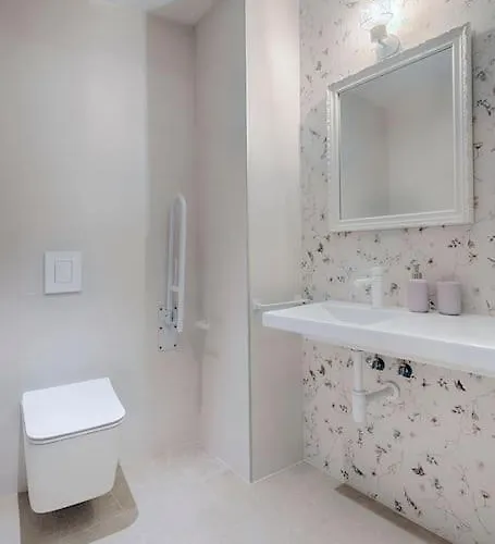 Portal De Ruzafa 4 *