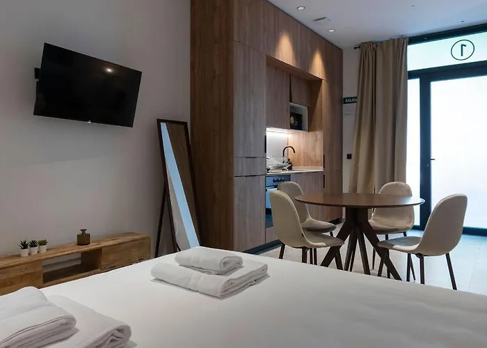 Vlc Host - Zapadores Apartmán *