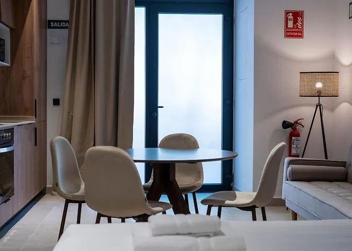 Vlc Host - Zapadores Apartmán