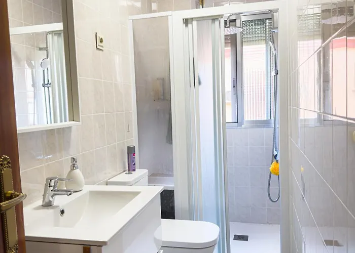 Ii Δωμάτια σε οικογενειακή κατοικία *